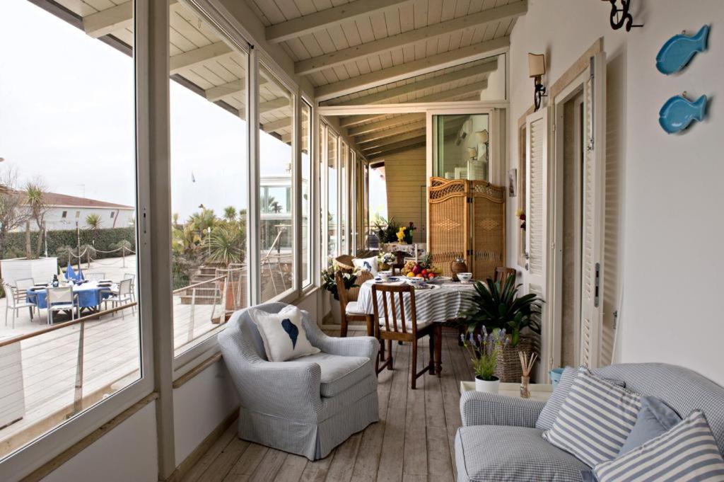 Teresita Wellness Club Apartment Viareggio Bagian luar foto