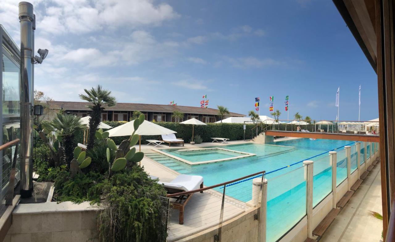 Teresita Wellness Club Apartment Viareggio Bagian luar foto